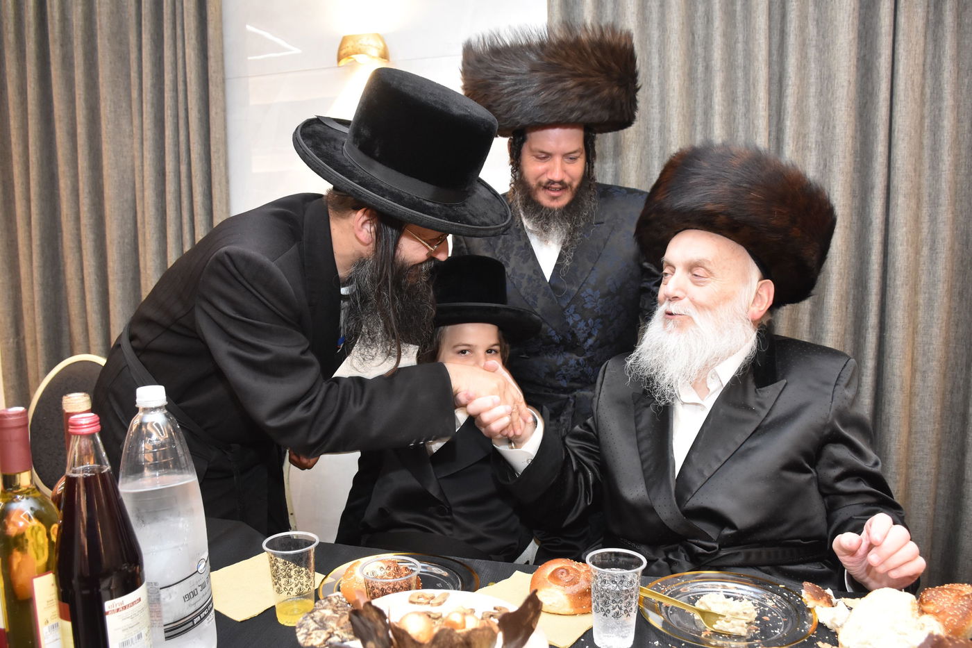 שמחת בר המצווה לנכד גאב"ד יבניאל 