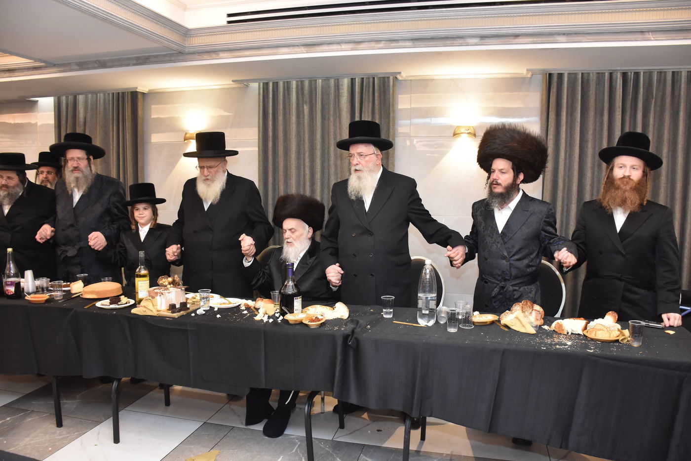 שמחת בר המצווה לנכד גאב"ד יבניאל 