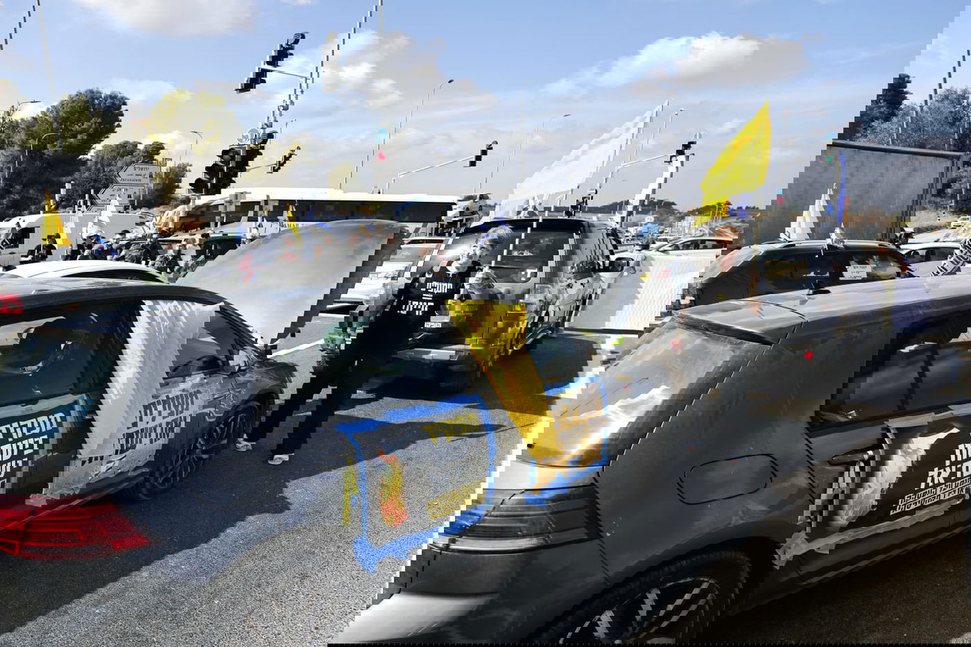 חסימת הכבישים, הבוקר