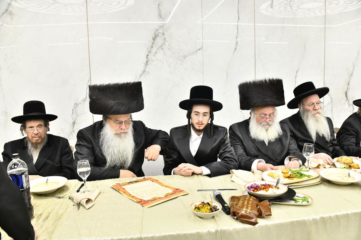 שמחת אירוסי בת גאב"ד סעקלהיד ונכדת גאב"ד עתלית