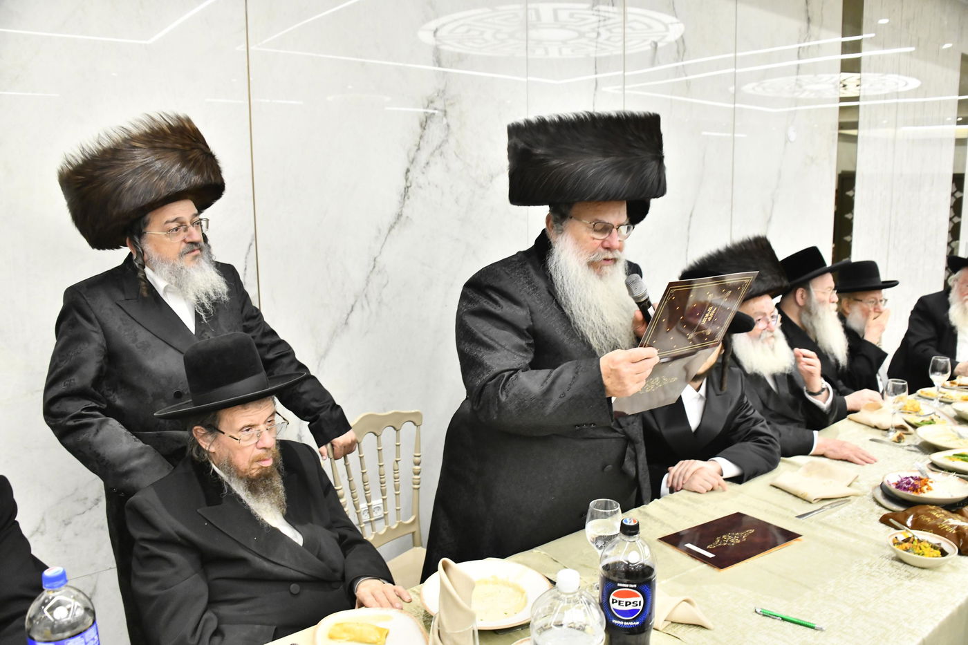 שמחת אירוסי בת גאב"ד סעקלהיד ונכדת גאב"ד עתלית