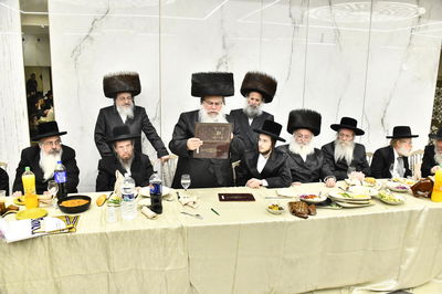 שמחת אירוסי בת גאב"ד סעקלהיד ונכדת גאב"ד עתלית