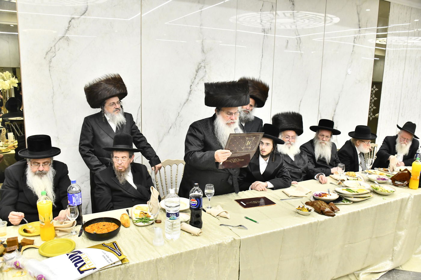 שמחת אירוסי בת גאב"ד סעקלהיד ונכדת גאב"ד עתלית