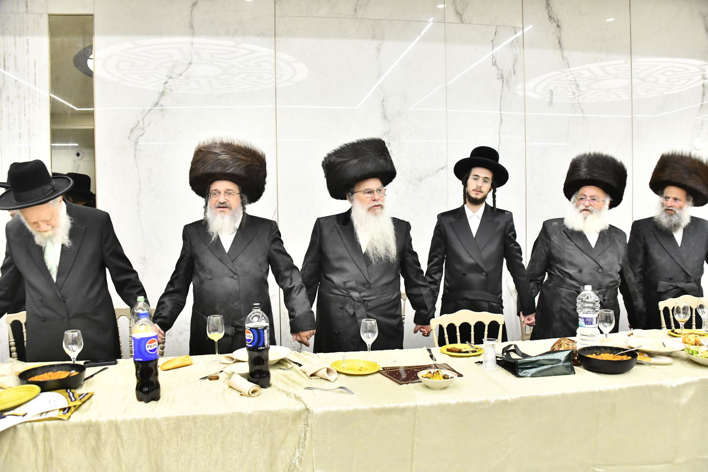 שמחת אירוסי בת גאב"ד סעקלהיד ונכדת גאב"ד עתלית