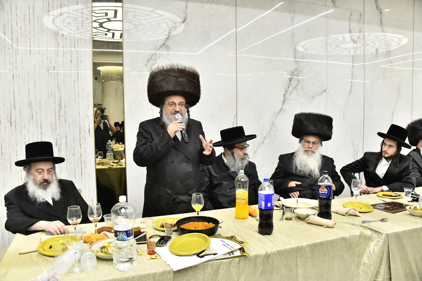 שמחת אירוסי בת גאב"ד סעקלהיד ונכדת גאב"ד עתלית