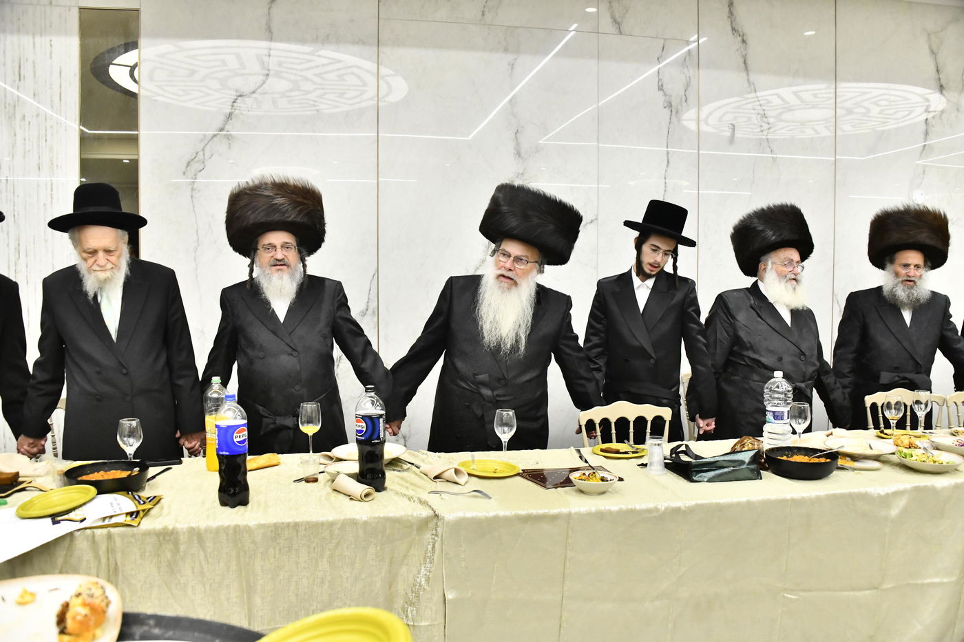 שמחת אירוסי בת גאב"ד סעקלהיד ונכדת גאב"ד עתלית