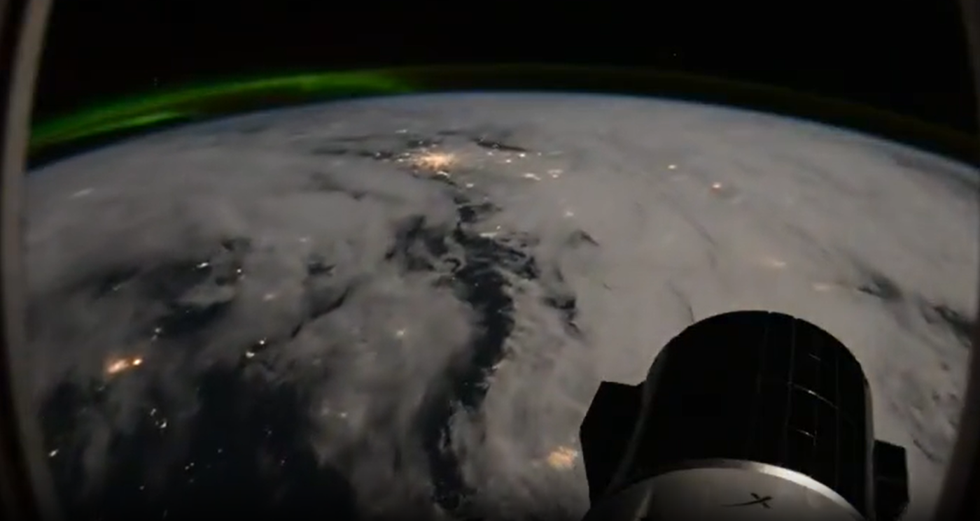 הצילום המרהיב של כדור הארץ מחללית SpaceX כבש את הרשת | צפו