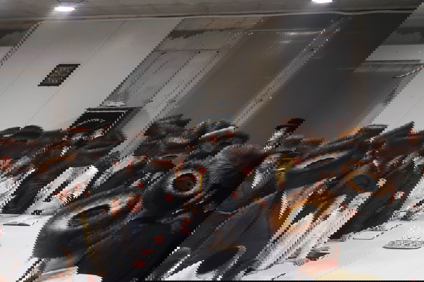 האדמו"ר מקרעטשניף סיגעט שבת בבית שמש