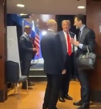 הרגליים של פוטין רעדו בצורה קיצונית - הרשת התמלאה בתיאוריות קונספירציה