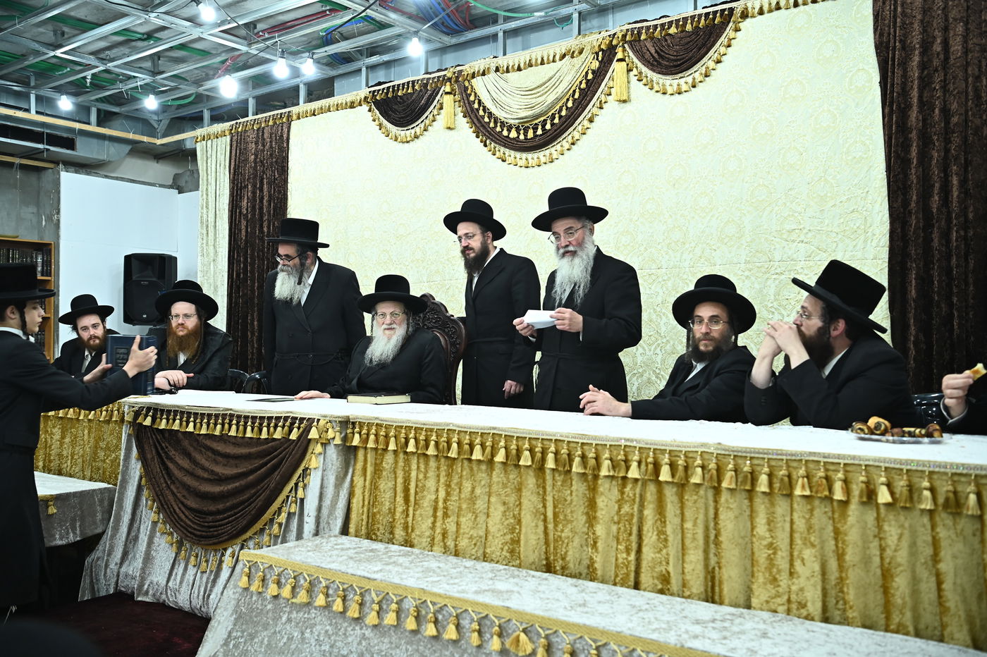 חלוקת פרסים בישיבת מודז'יץ