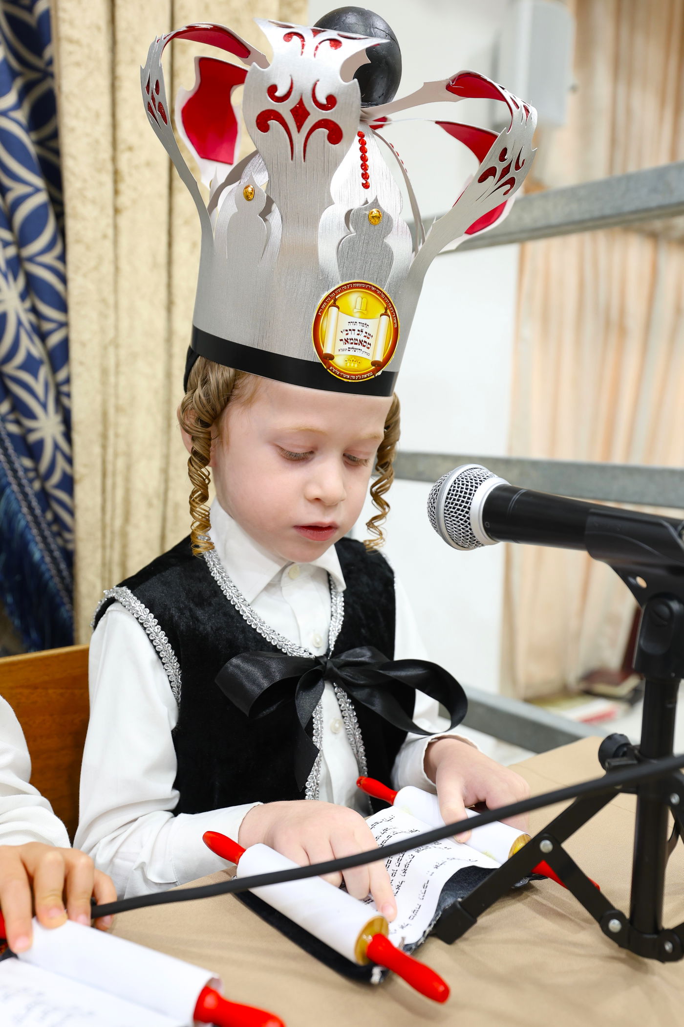 מסיבת חומש בת"ת סאטמר בירושלים