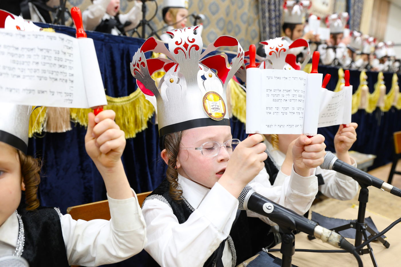 מסיבת חומש בת"ת סאטמר בירושלים
