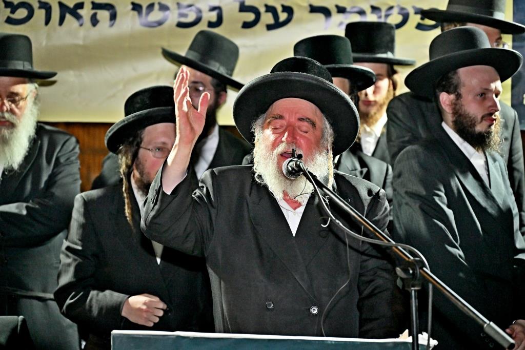 מחאת קהילות החסידים מול שערי כלא 10