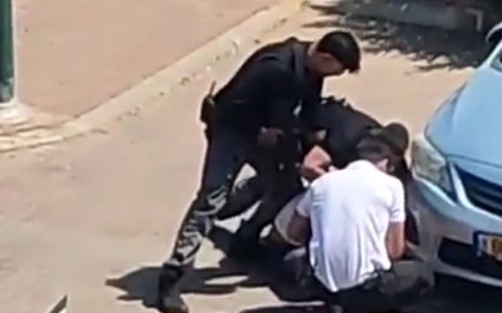 "פוצצו אותי מכות": הלום קרב מעוטף עזה הותקף בחניון ליד ביתו