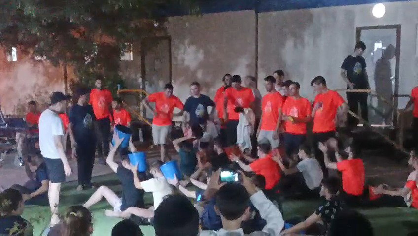 התחרות הרטובה בקעמפ של 'בית מאיר'