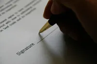 עבודה זרה דף ס"ג | חתם על
הוראת קבע לתרומה, האם יכול לחזור בו?