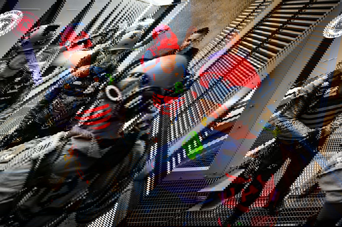 ניסיונות החילוץ