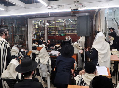 הילולת ה'קהילות יעקב' אצל רבי יצחק שאול קניבסקי 