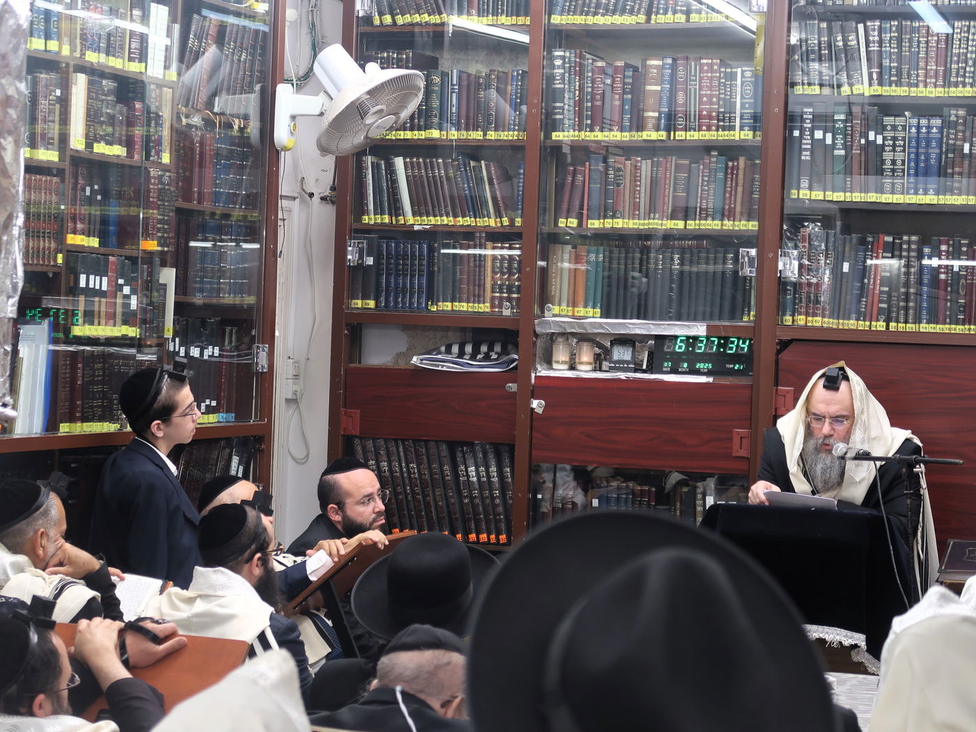 הילולת ה'קהילות יעקב' אצל רבי יצחק שאול קניבסקי 