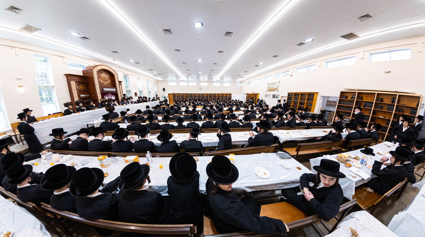 שמחת הברית לנין האדמו"ר מבאבוב 45