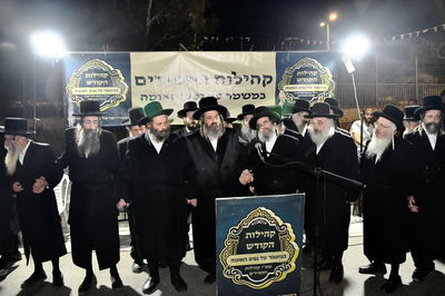 העצרת אמש מחוץ לשערי כלא 10