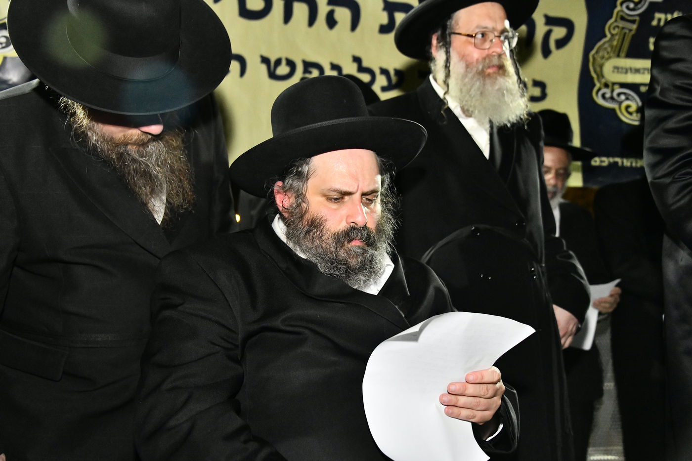 העצרת אמש מחוץ לשערי כלא 10