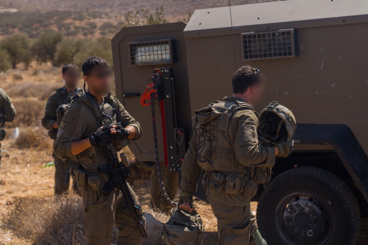 המצוד אחרי המחבל 