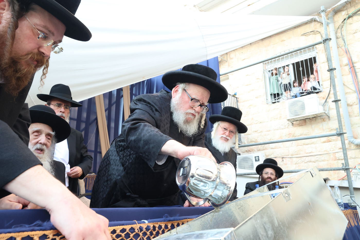 הנחת אבן הפינה בסאטמר ירושלים