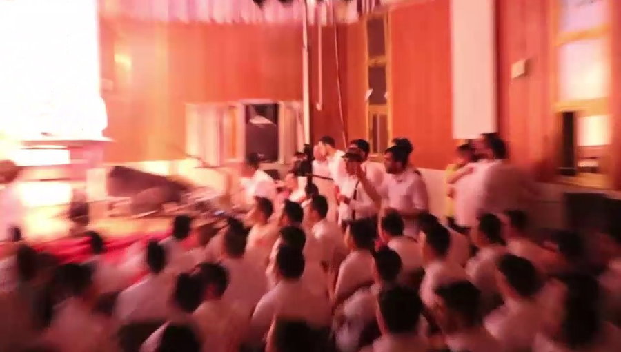 קעמפ מאור יצחק - חמד בדביקות עם יענקי היל