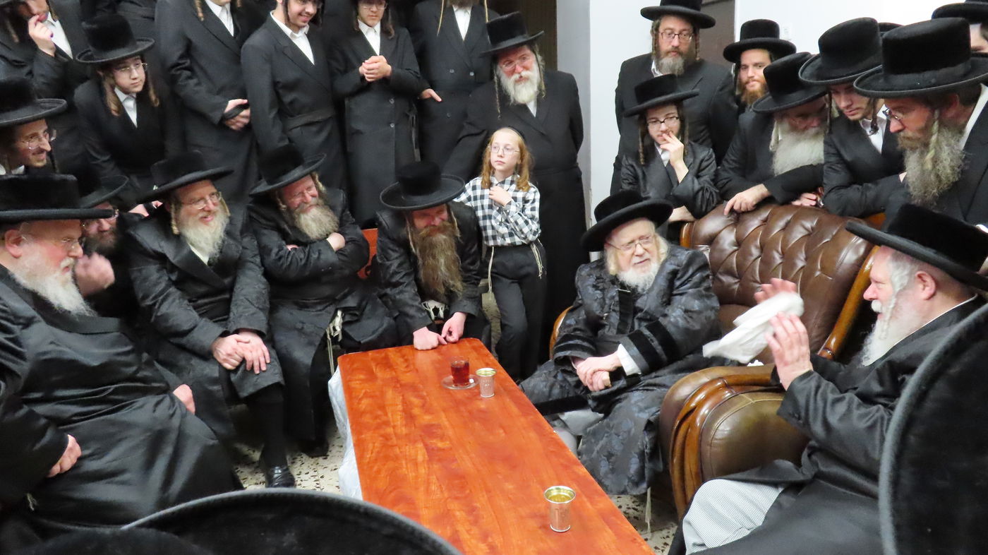 ניחום אבלים אצל האחים האדמו"רים מקרעטשניף ופרמישלאן