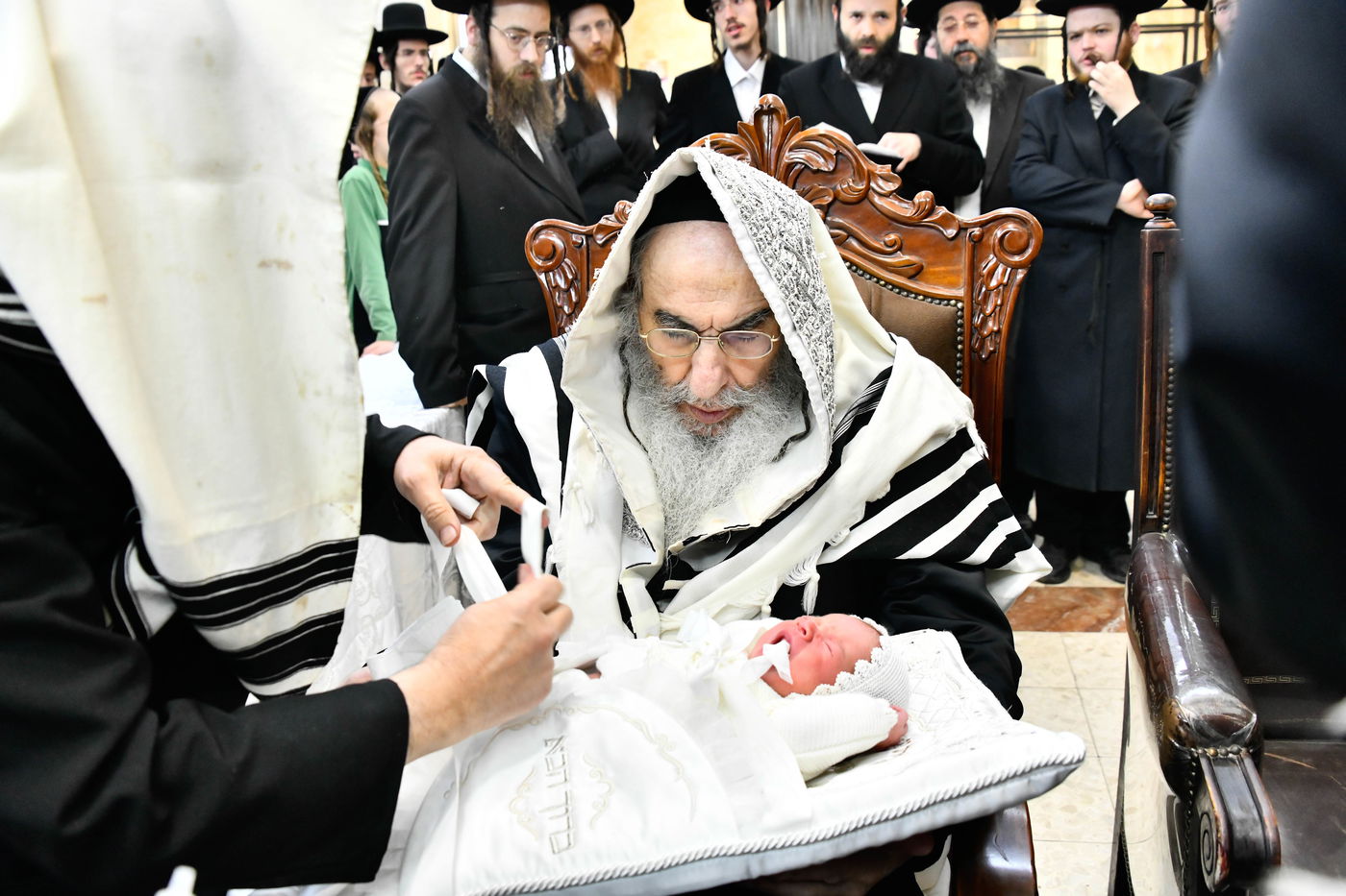 שמחת הברית לנין האדמו"ר מאלכסנדר וטשאקווא