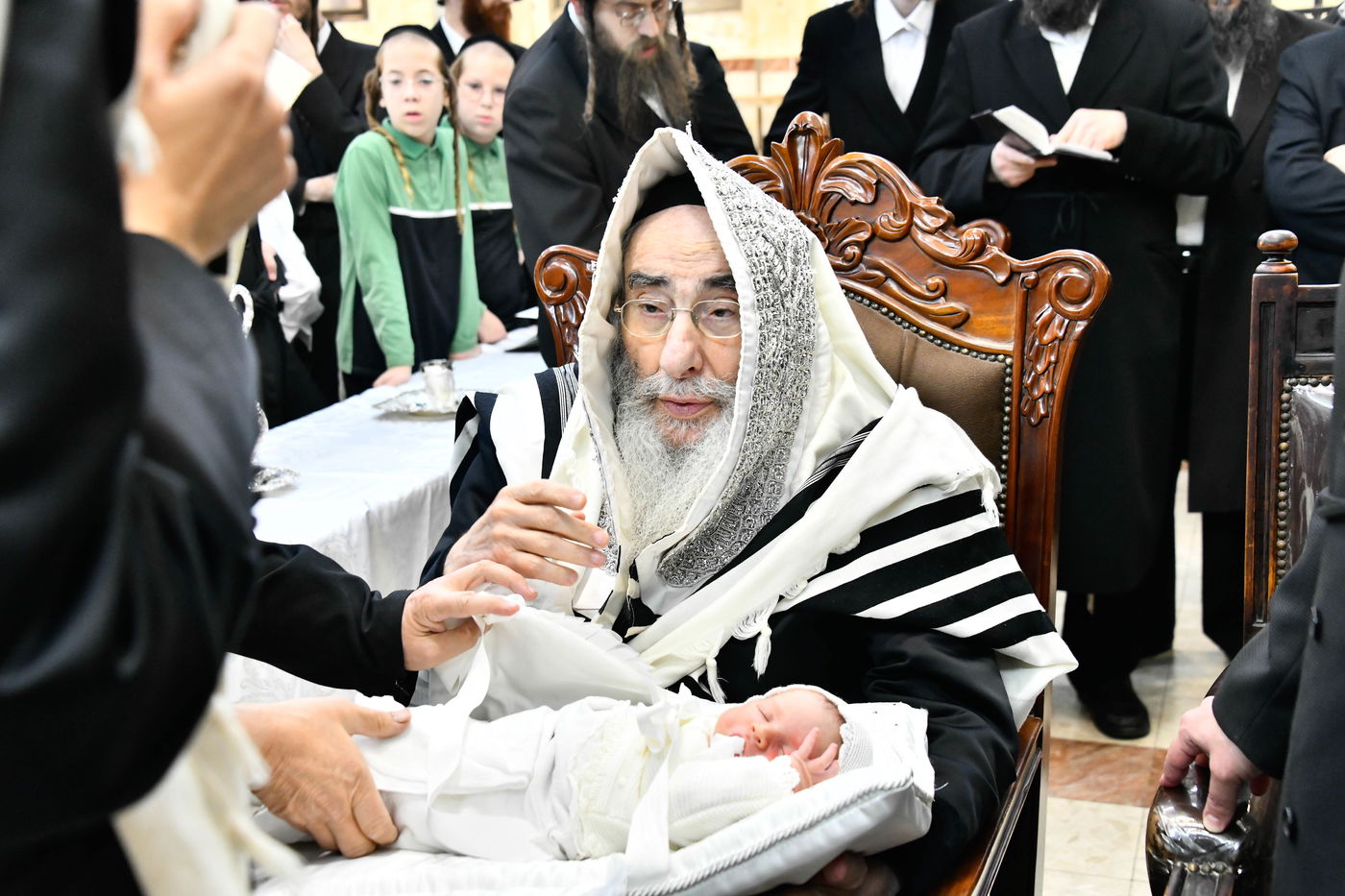 שמחת הברית לנין האדמו"ר מאלכסנדר וטשאקווא