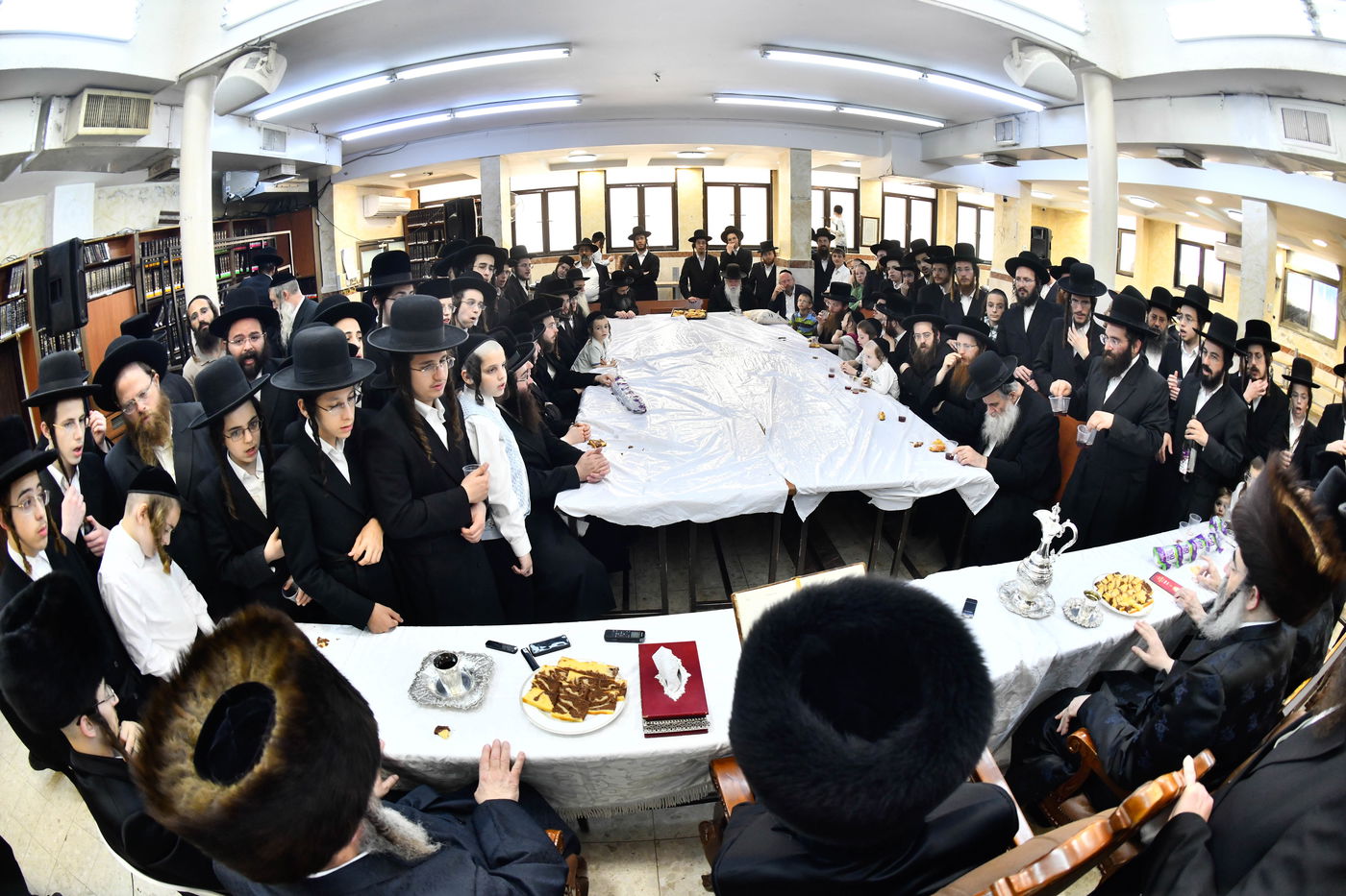 שמחת הברית לנין האדמו"ר מאלכסנדר וטשאקווא