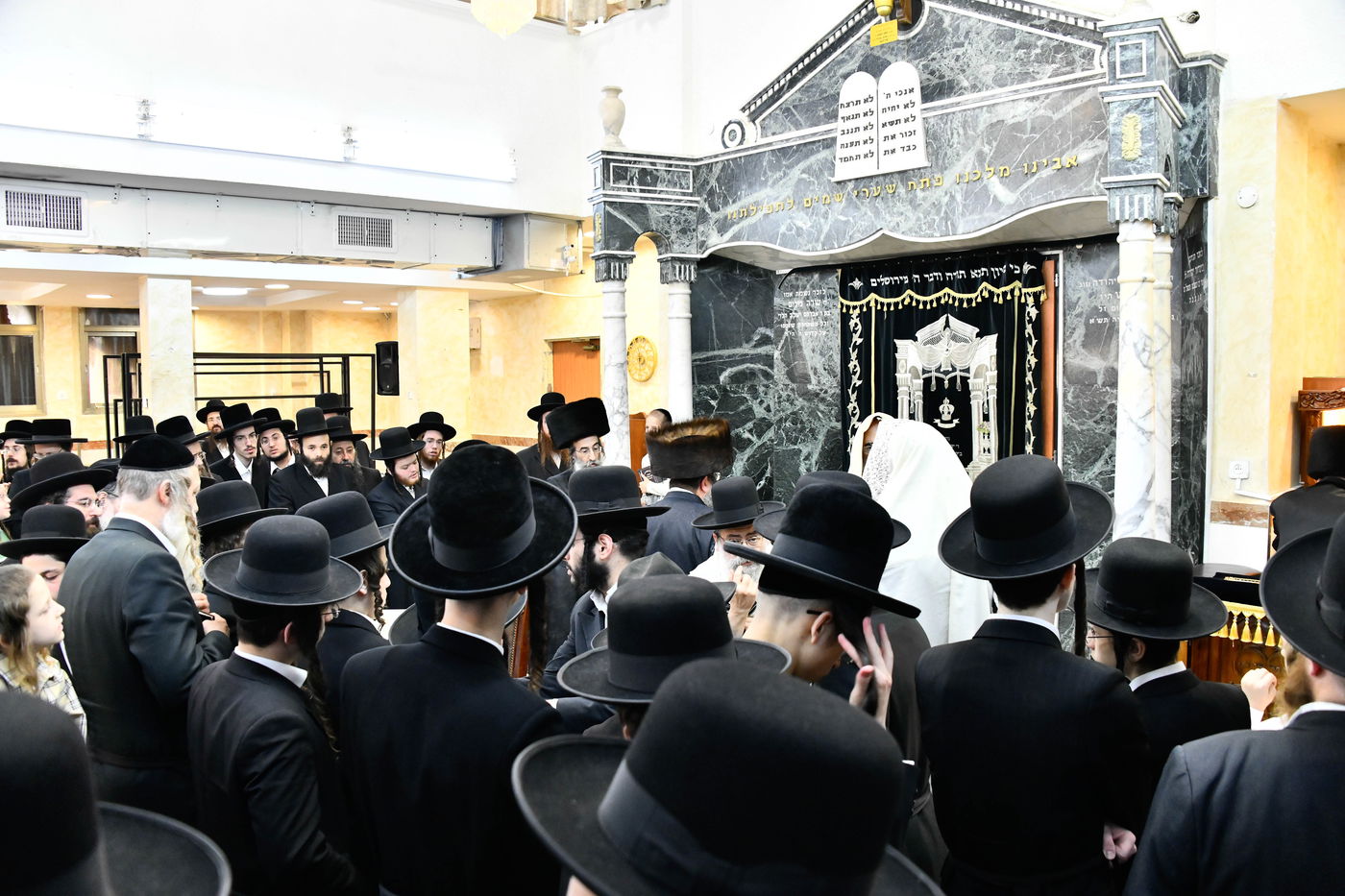 שמחת הברית לנין האדמו"ר מאלכסנדר וטשאקווא