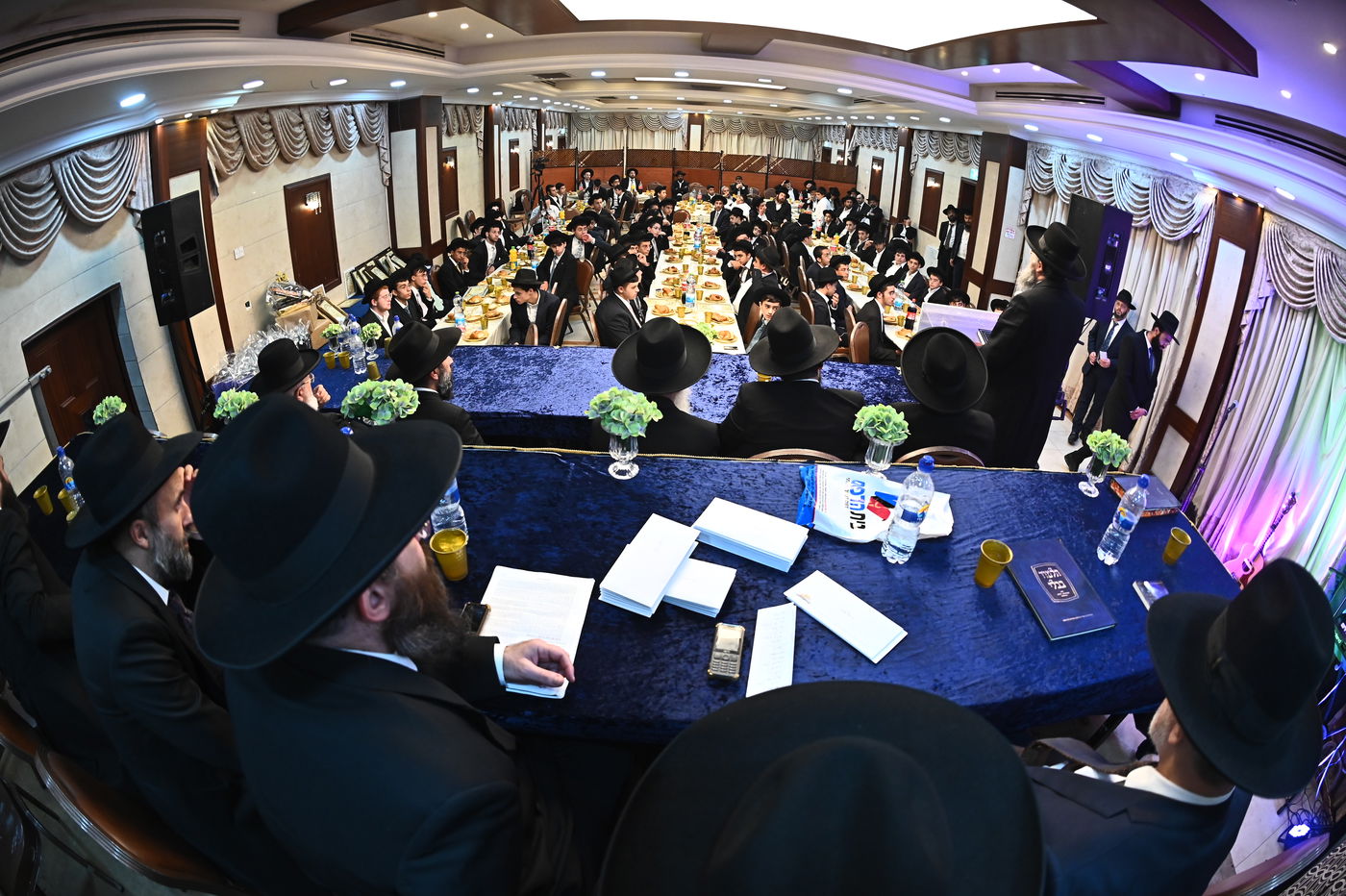 חלוקת פרסים בישיבת "עטרת ראובן" ביתר עילית