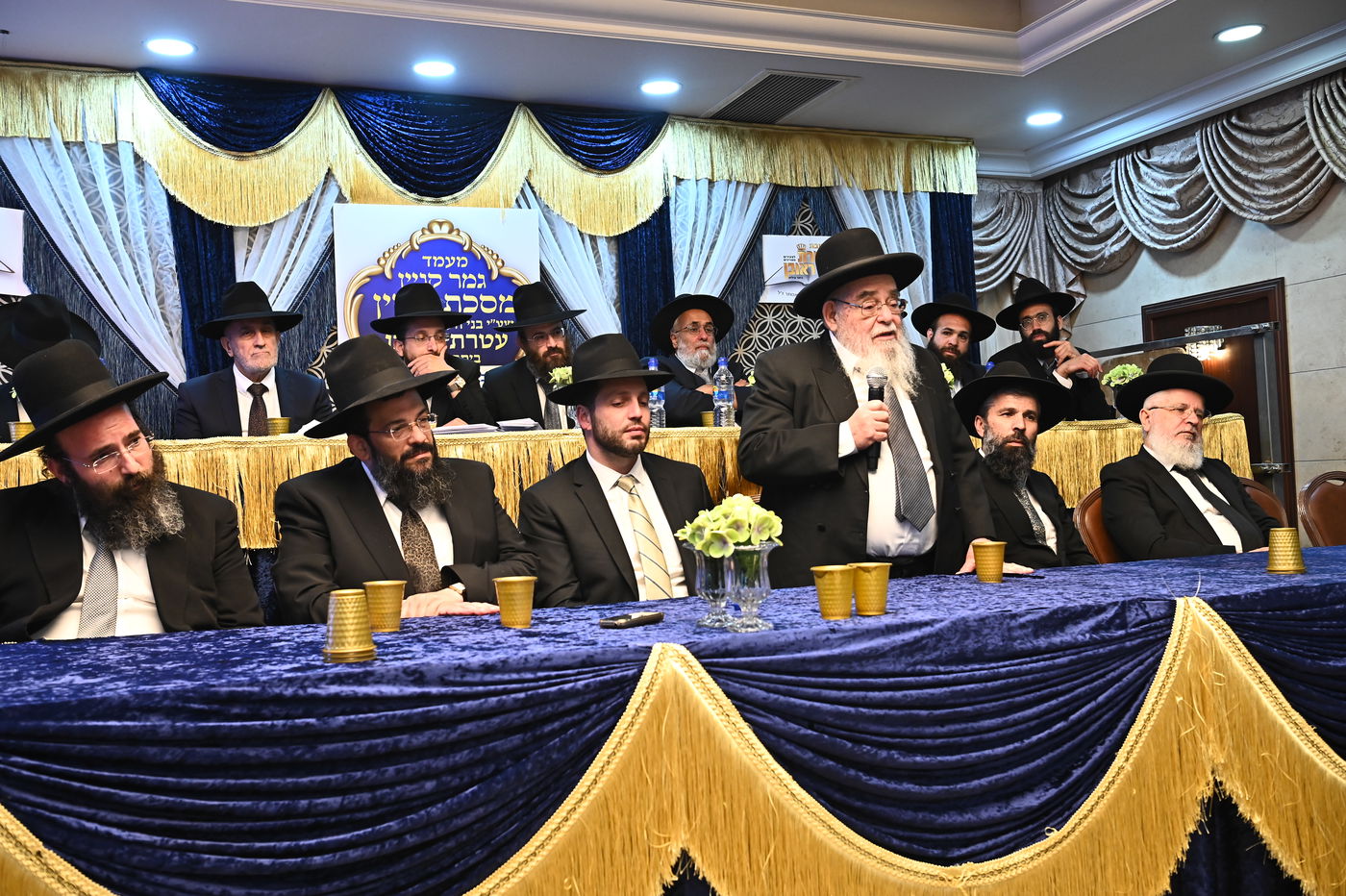 חלוקת פרסים בישיבת "עטרת ראובן" ביתר עילית