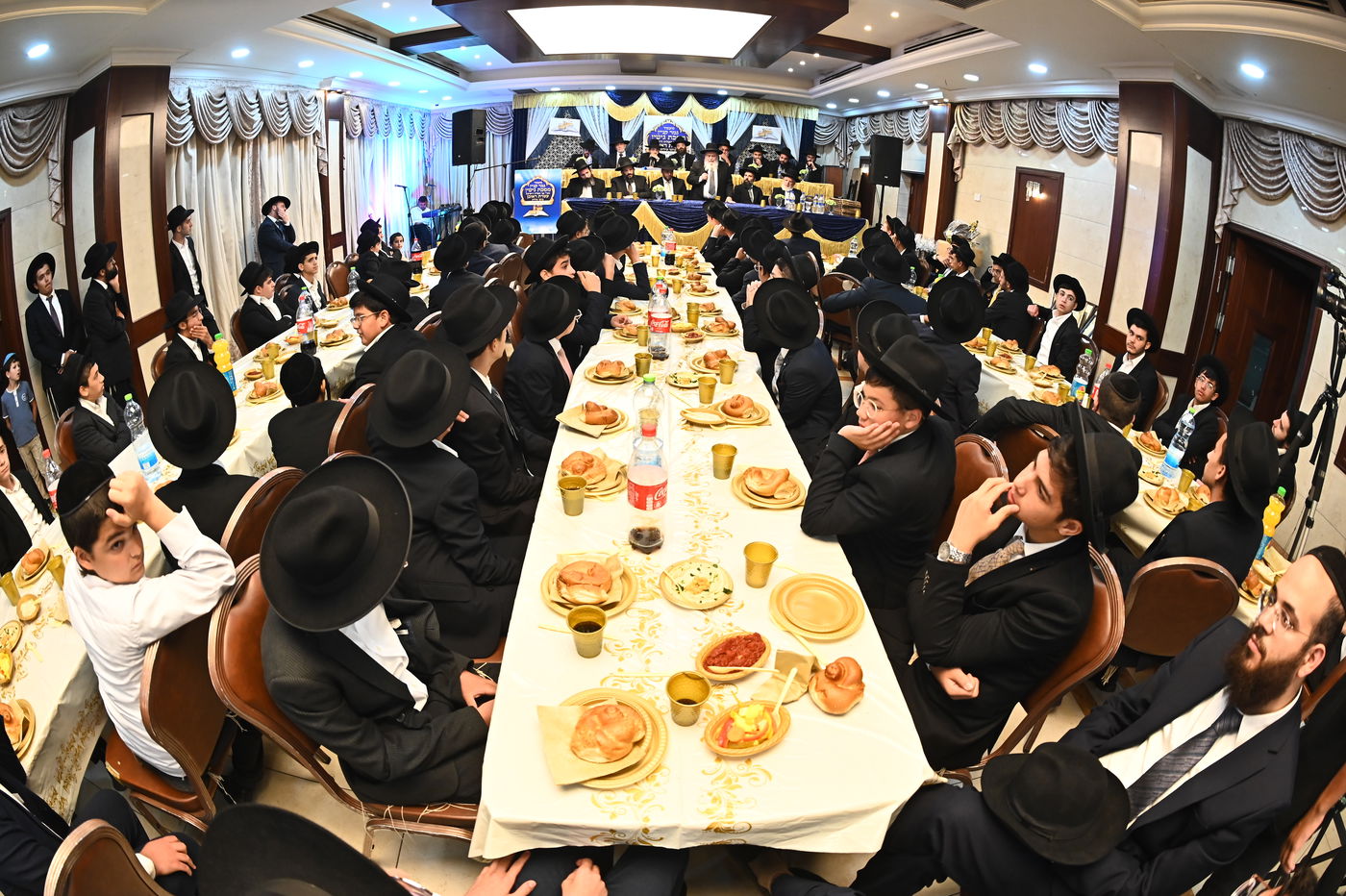 חלוקת פרסים בישיבת "עטרת ראובן" ביתר עילית