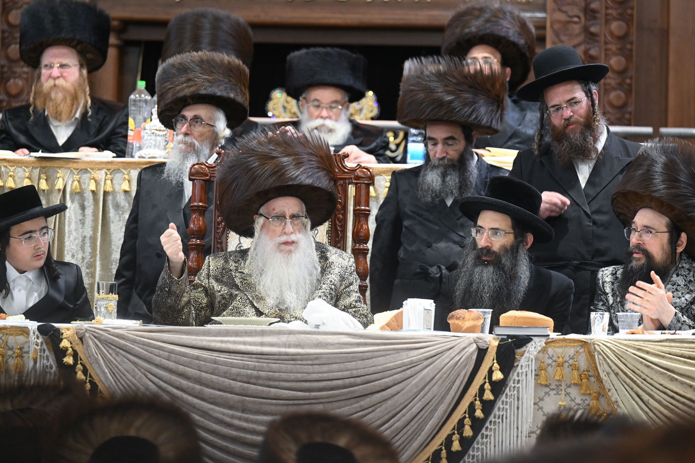 שמחת בר המצווה לנכד האדמו"ר מצאנז