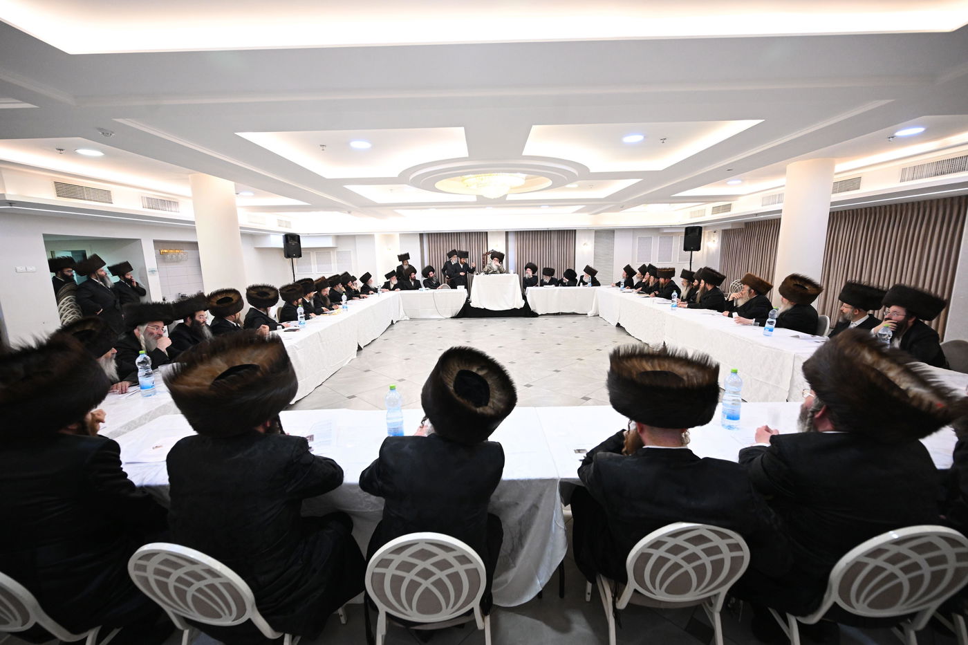 הכינוס בצאנז לגבי כשרות התפילין