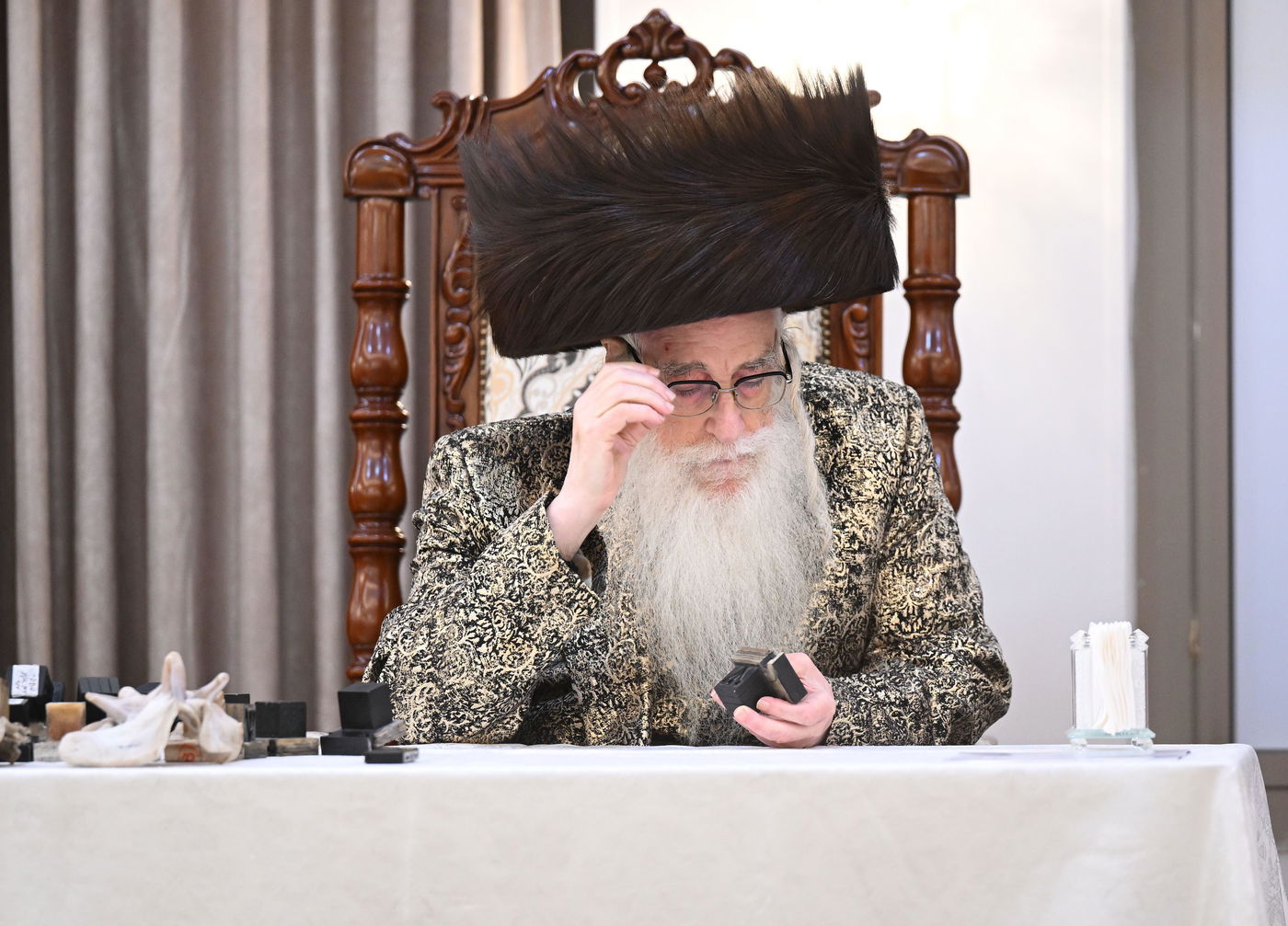 הכינוס בצאנז לגבי כשרות התפילין