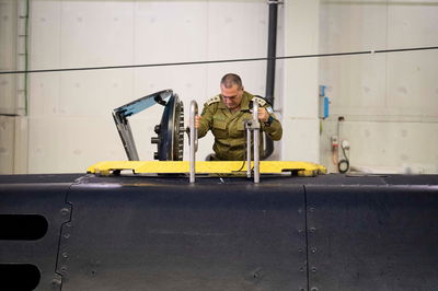 הרמטכ"ל עולה על הצוללת