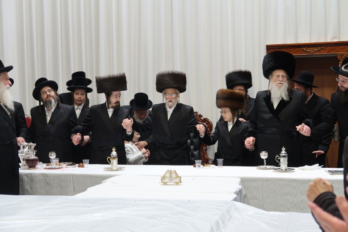 האדמו"רים מסערט ויז'ניץ ומודז'יץ בטיש לחיים משותף