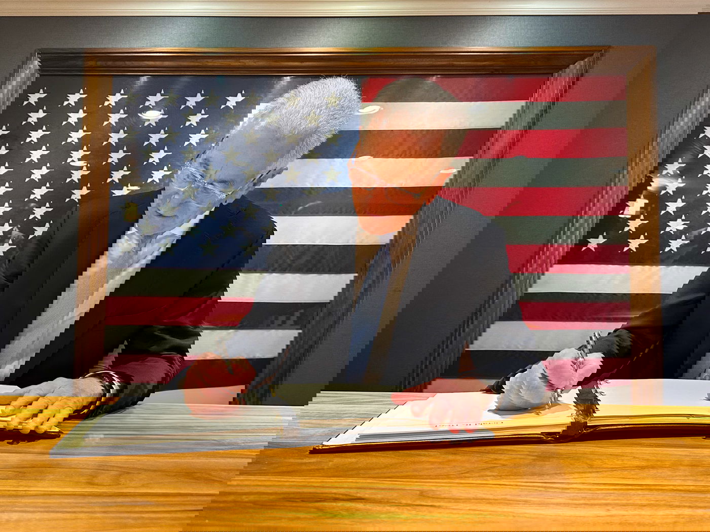 קושנר בתפקידו כשגריר