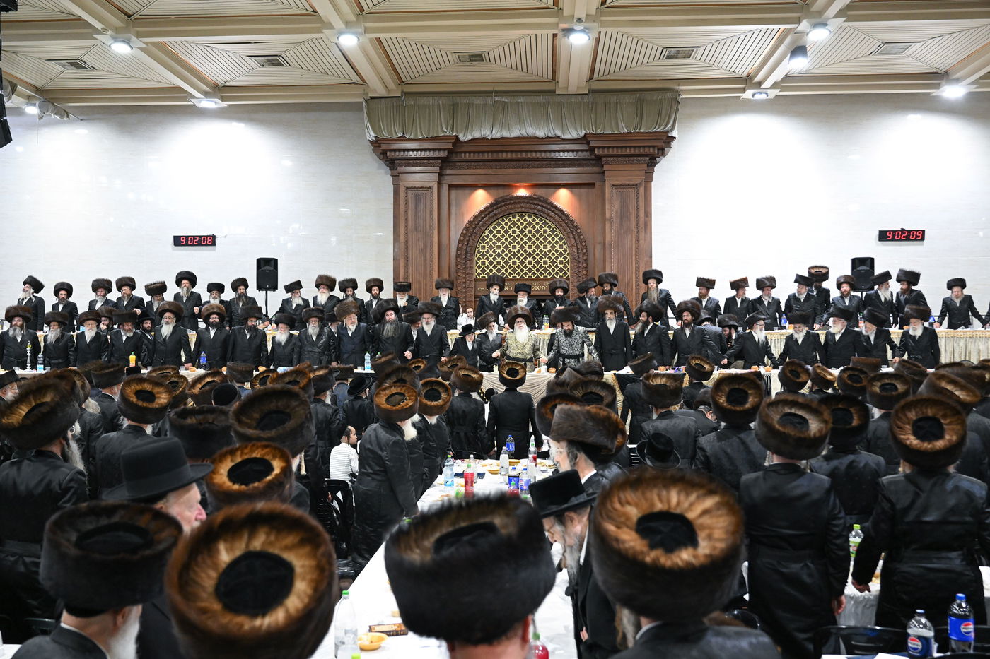 שמחת בר המצווה לנכד האדמו"ר מצאנז