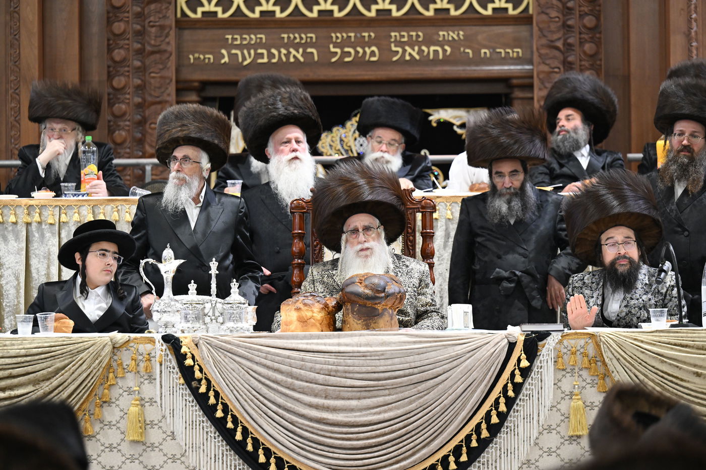 שמחת בר המצווה לנכד האדמו"ר מצאנז