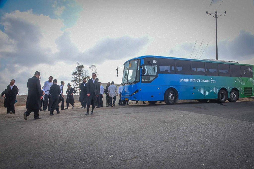 תושבי עמנואל בסיור בעוטף עזה