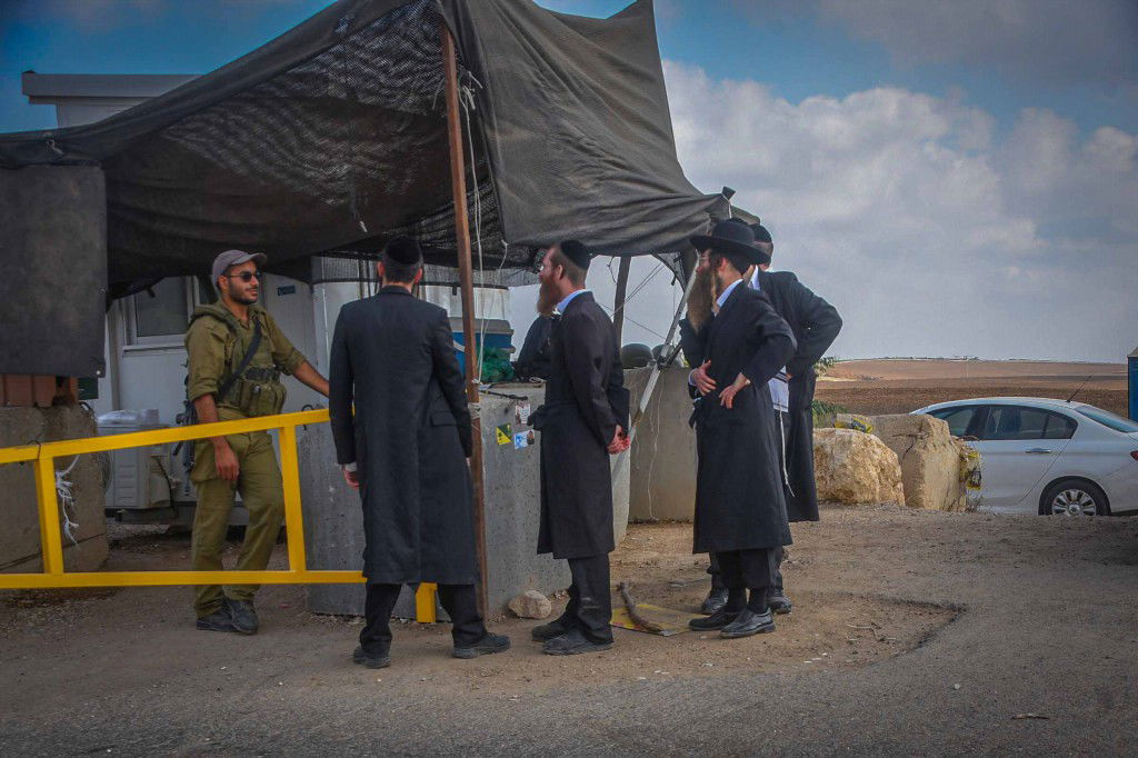 תושבי עמנואל בסיור בעוטף עזה