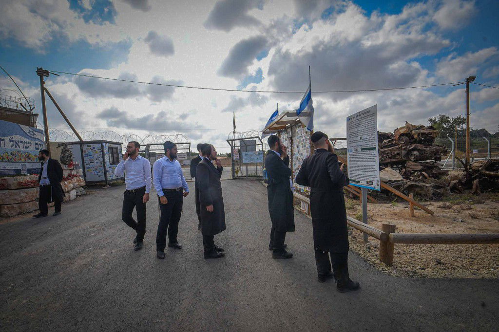 תושבי עמנואל בסיור בעוטף עזה