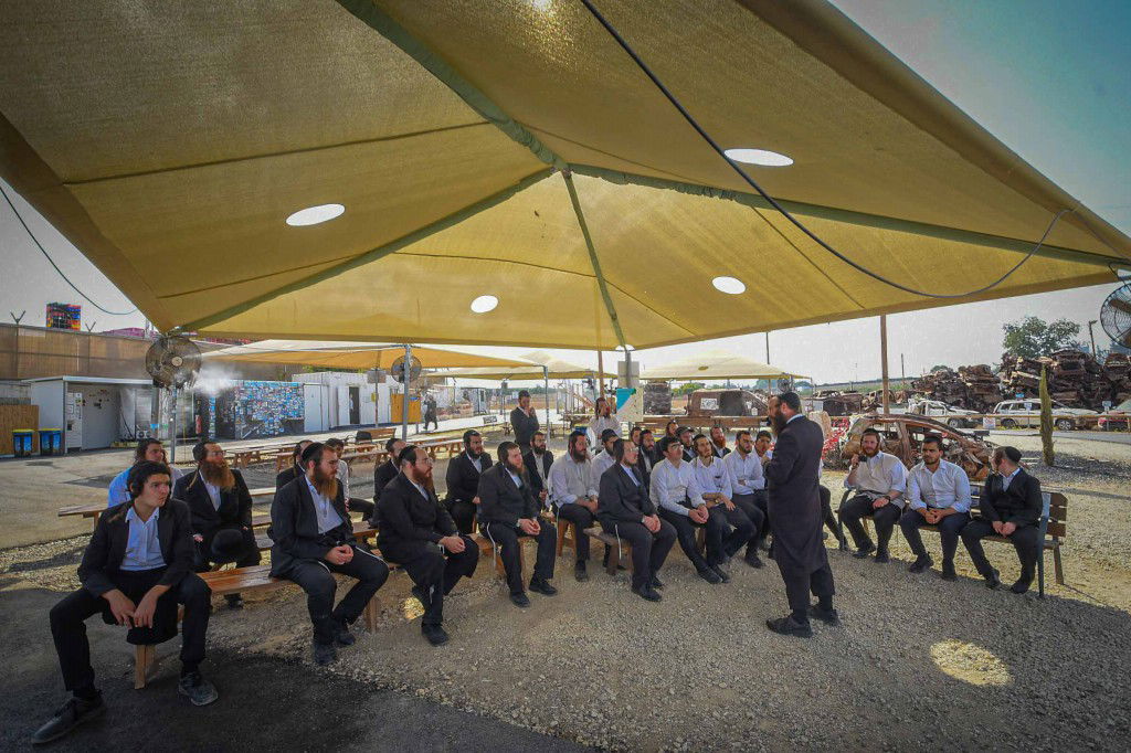 תושבי עמנואל בסיור בעוטף עזה