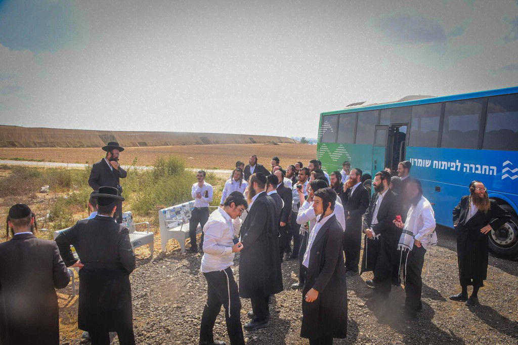 תושבי עמנואל בסיור בעוטף עזה